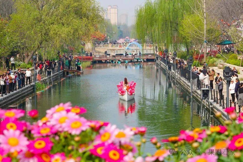 中国自驾游千车万人游河南在温暖的春风里自驾鹤壁看一场浪漫樱花