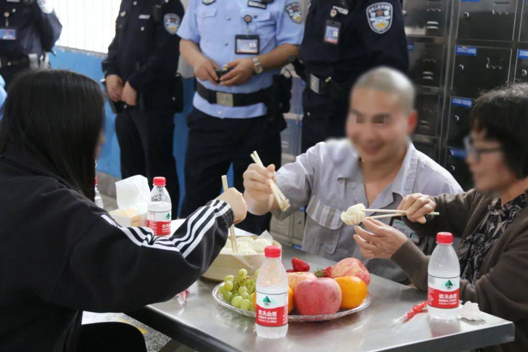 高墙里的相聚铜仁监狱开展2024年第一季度亲情帮教活动