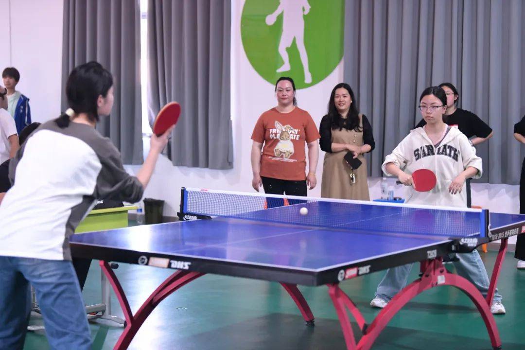 中学组高中组"乒"出活力,"乓"向未来滨湖区第五届运动会青少年部乒乓