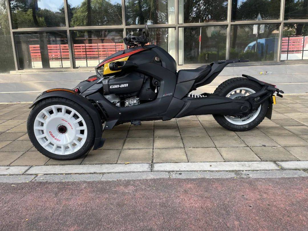 2022年庞巴迪蝎子 can-am ryker rally 900 红黄配色 仅一台_搜狐汽车