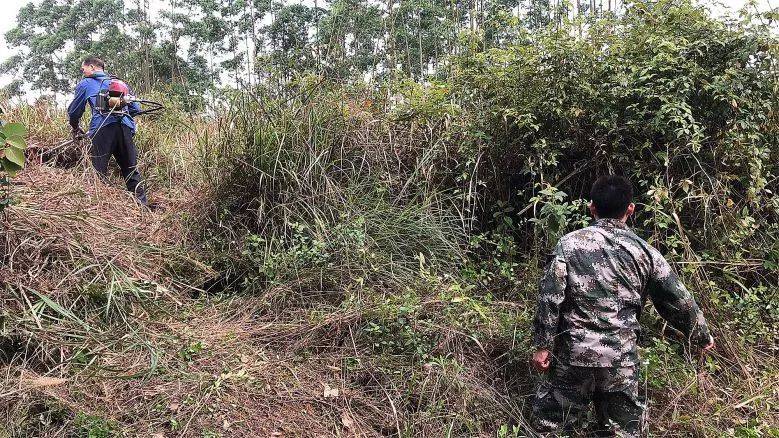 一路斩荆披棘膛鸡装篓赶时辰烂鬼摩托两只轮翻山过岭赛车神肚饿口干