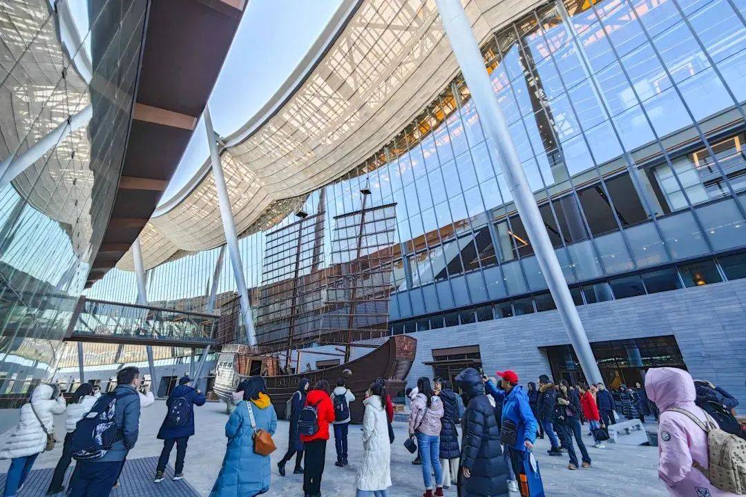 水清岸绿 保护传承》,全面介绍了包括北京城市副中心在内的大运河沿线