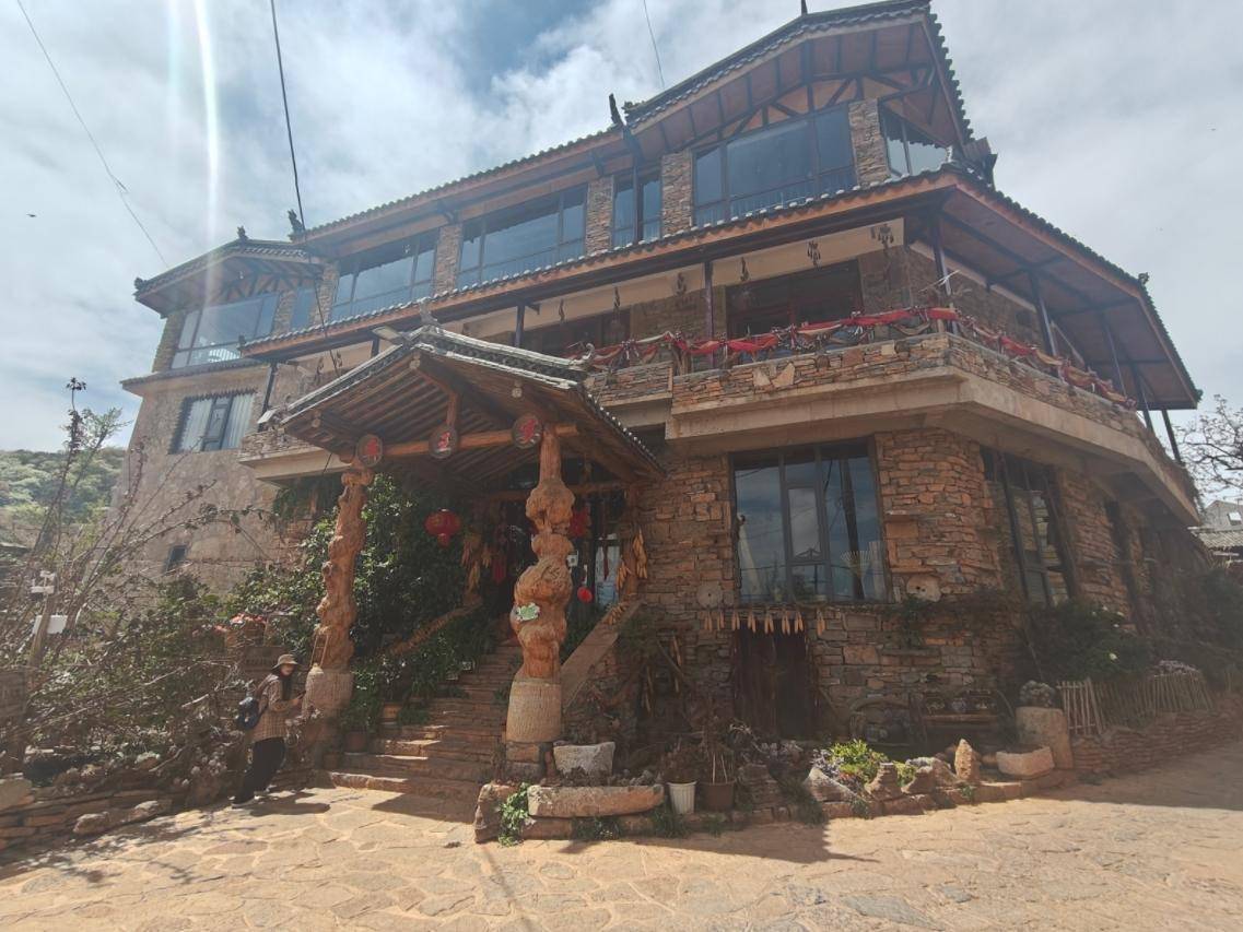 金牌旅游村|石林糯黑村:600年历史的"石头寨"