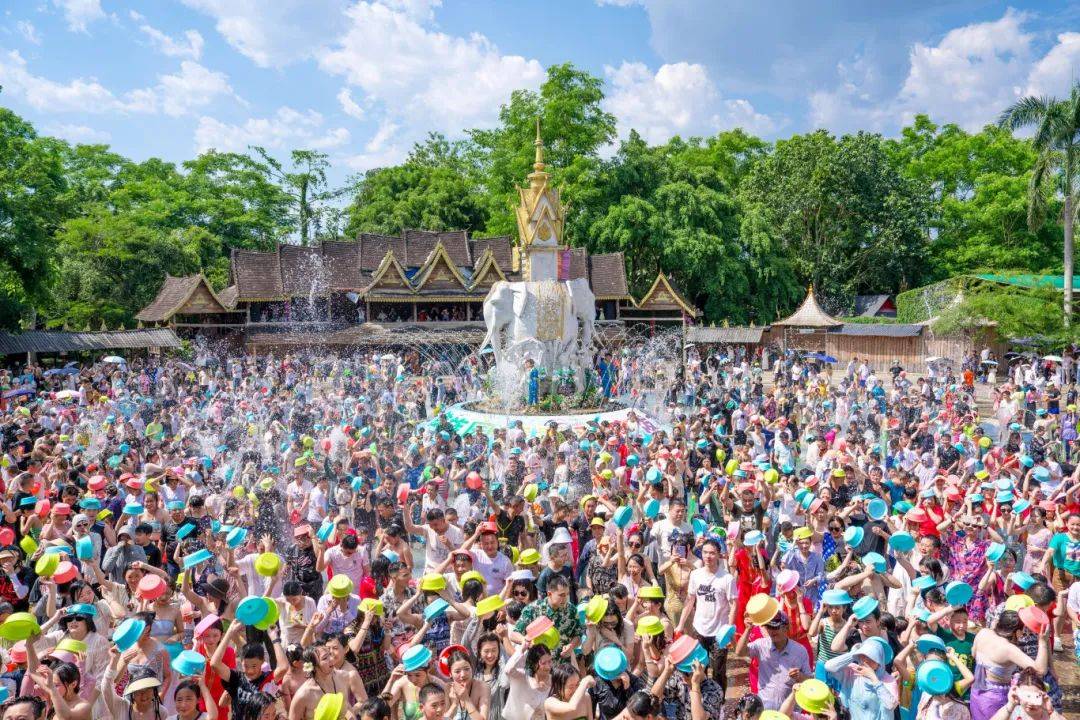 勐罕镇傣族园傣历1386新年节(泼水节)活动日程