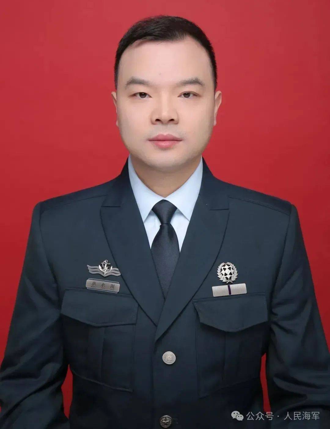 高铁乘客突发疾病海军军医紧急施援手