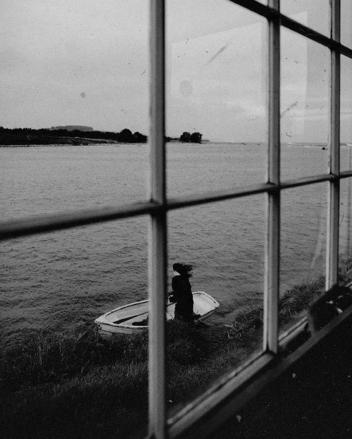 当生活一团糟时浪漫只能叹息