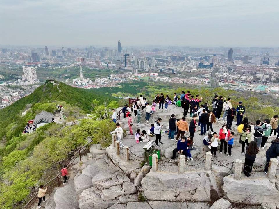 千佛山山顶图片图片