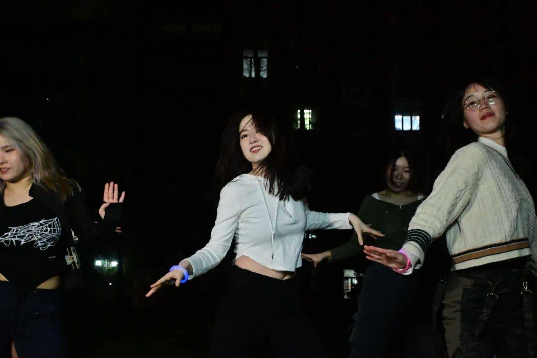 夜跑回顾丨探寻春天留下的印迹