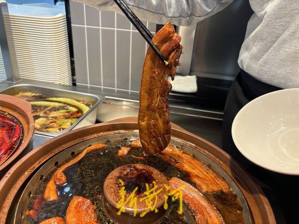 头回来济南,就想尝尝把子肉!济南地道美食"出圈"