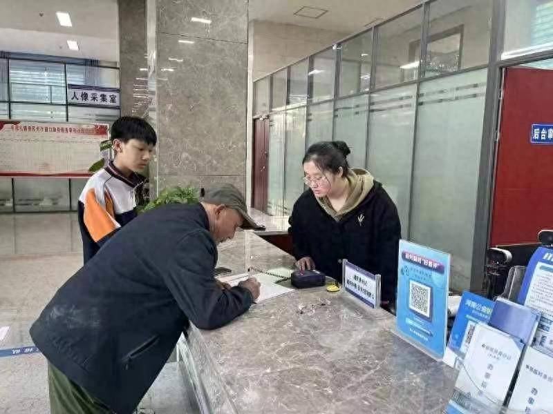 济源思礼镇延时服务暖人心政务服务不打烊