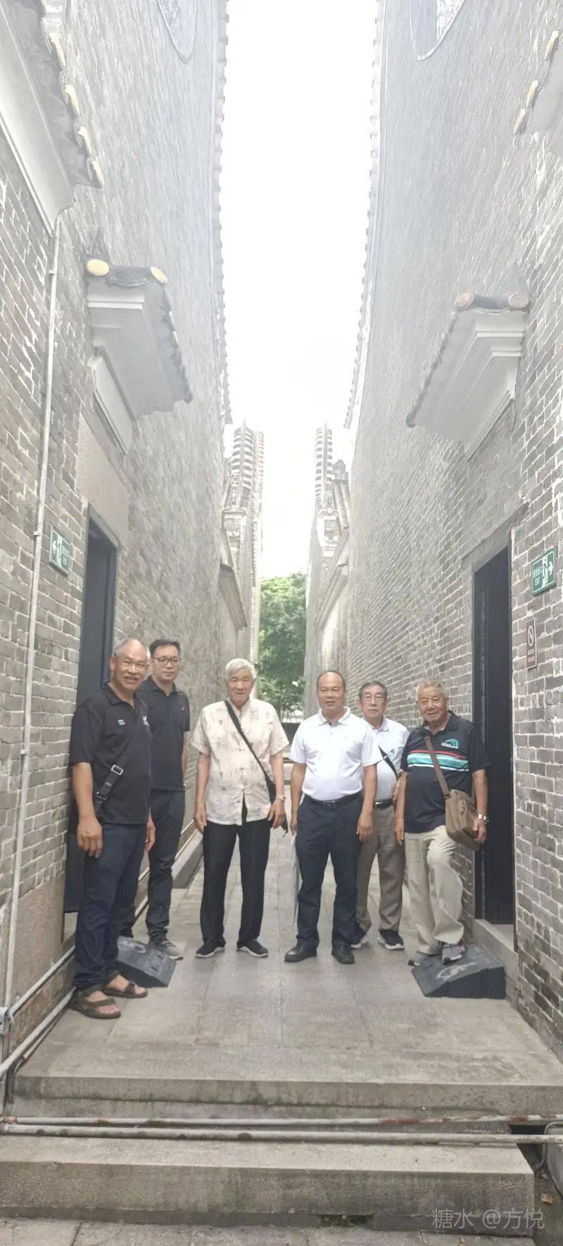 新西兰徐氏宗亲回花都三华村寻根拜祖