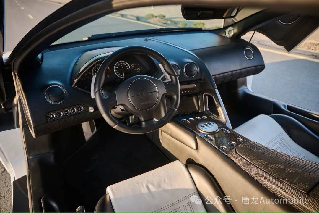 【超跑鉴赏】2007年范思哲(versace)和兰博基尼(lamborghini)限量系列