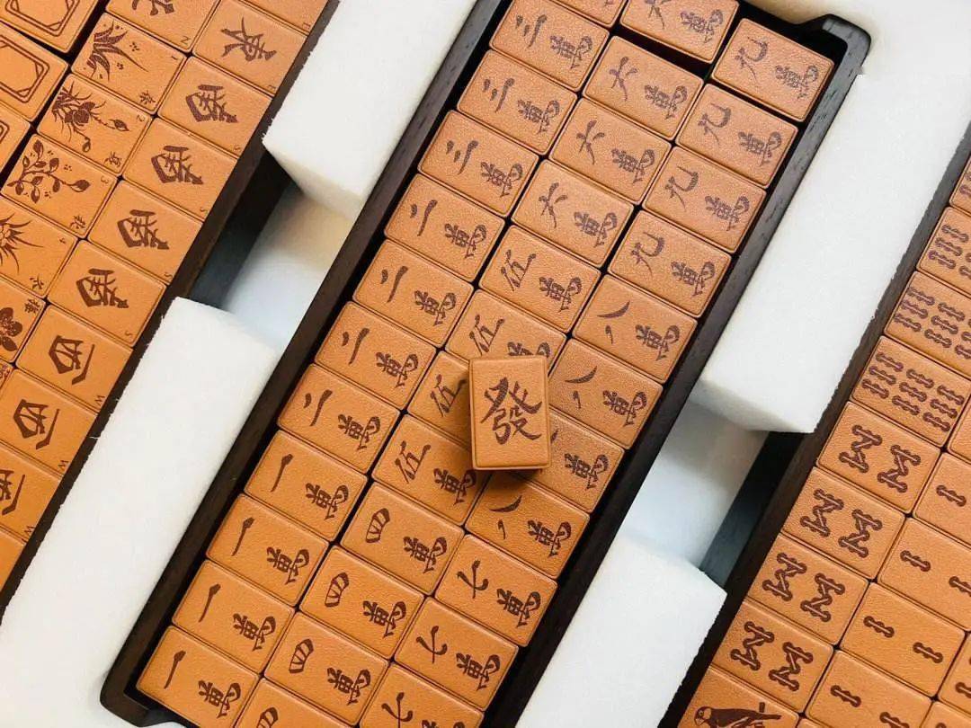 10其实不光爱马仕,每个品牌都有很多令人迷惑的单品.