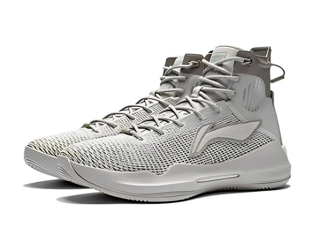 玩家视角:哈登8纯白在澳门门店打折,换算成rmb996一双,太划算了,兄弟