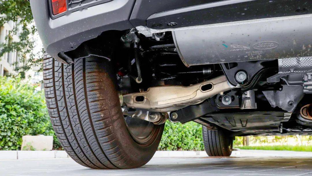 0t 采埃孚9at 四驱!20万合资suv,英伦跑车设计!帅爆!_搜狐汽车_搜狐网