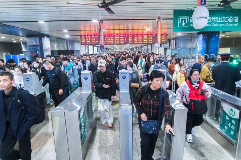 中国铁路北京局清明假期运输多个客站线路旅客发送量创新高