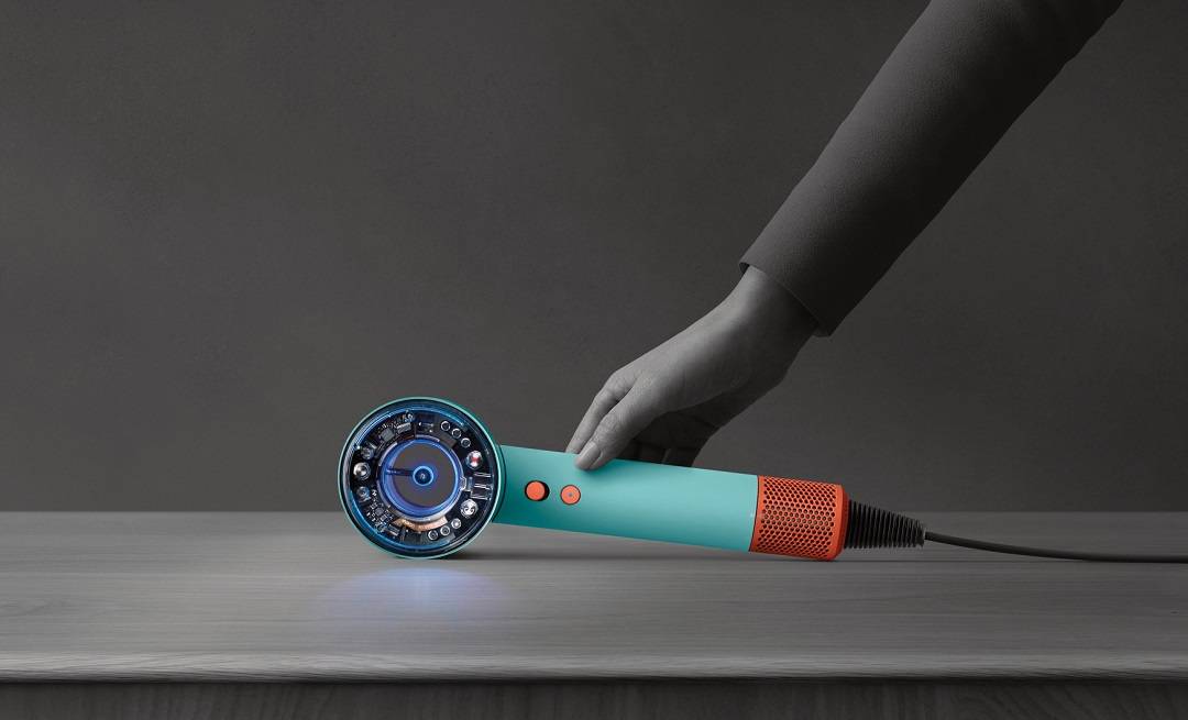戴森发布supersonicnural智能吹风机开创智能干发新潮流