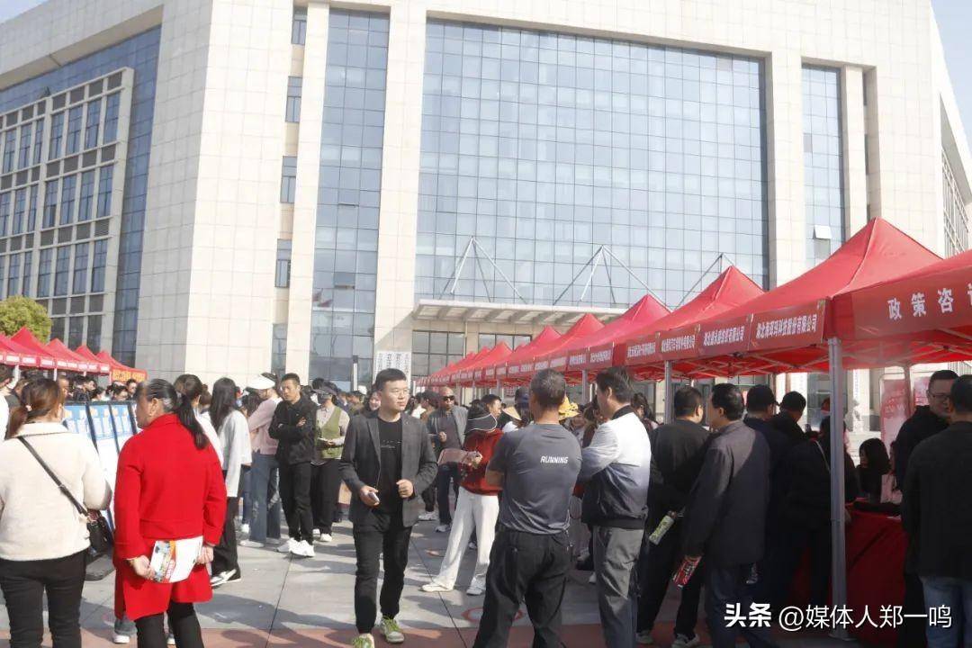 火爆石首市2024年服务民营企业专场招聘会