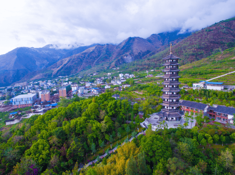 四川大凉山旅游景点图片