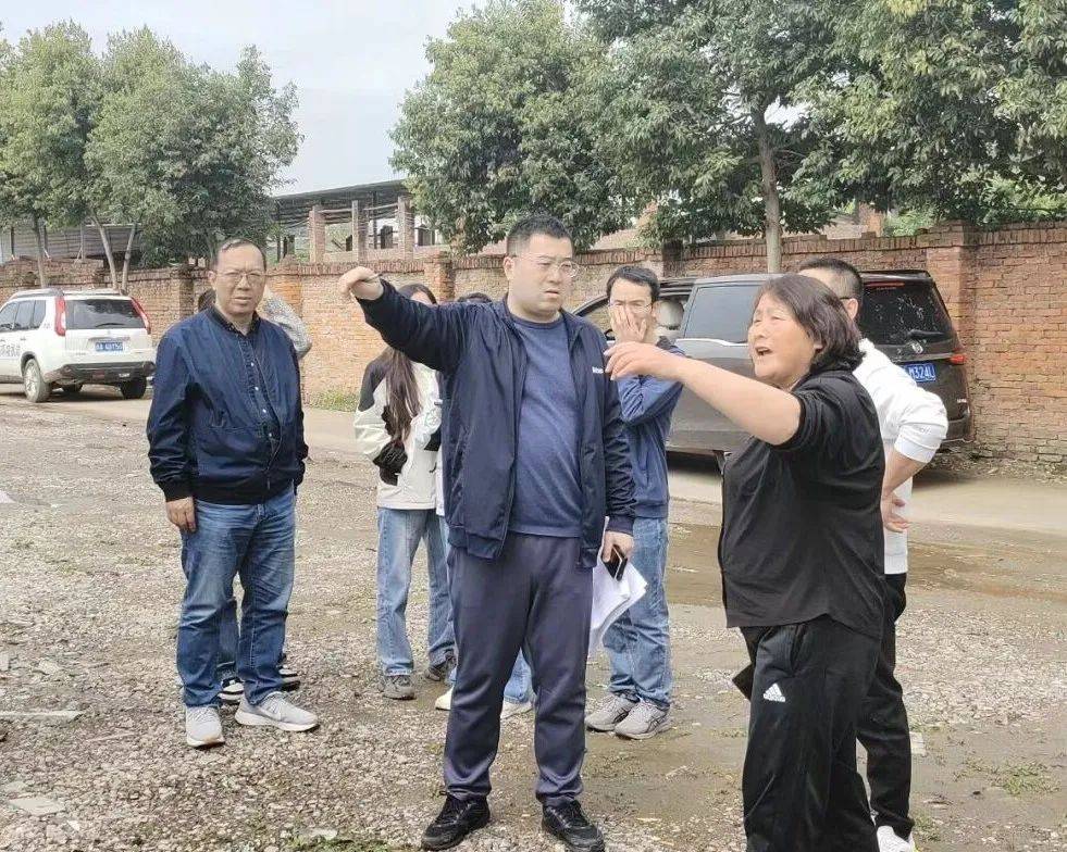工作组一行对邛崃市羊安街道曹忠鸭场,成都市通达生态农业有限公司等2