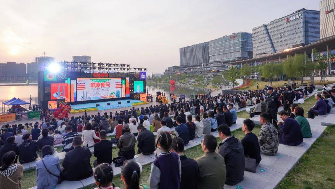 东盟风情席卷东区龙湖金融岛上演新马美食盛宴