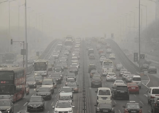 机动车污染已成为我国空气污染的重要来源,是造成雾霾,光化学烟雾污染