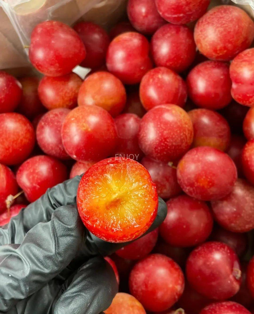 【智利樱桃李】69.9元享,2.5斤装!融合樱桃的甜和李子的香,味道高级!
