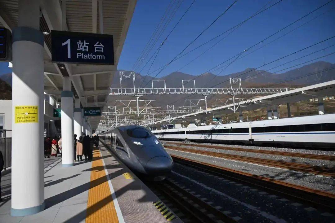 明起铁路调图成都增开这些列车
