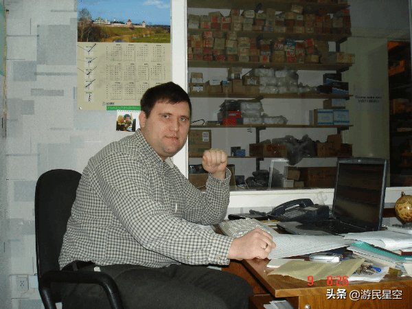 《废土帝国》专访：这个俄罗斯采购员，20年前就在手机上玩文明了