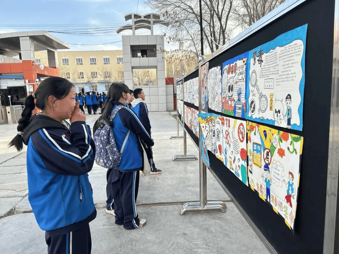 画禁毒 知禁毒 这个禁毒手抄报比赛太有趣啦!_毒品_富蕴县_宣传