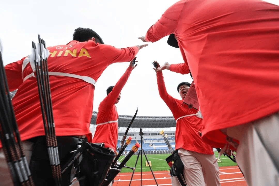 00复合弓资格赛4月24日(周三)9:00复合弓团体淘汰赛(决铜牌)14:00反曲