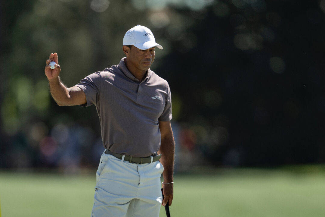 老虎伍兹大师赛连续24场晋级破纪录德尚博舍夫勒霍马三人共同领跑