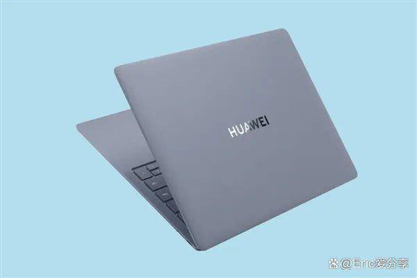 华为新品上市李小龙盛赞其拥有史上最佳屏幕起售价仅10999元