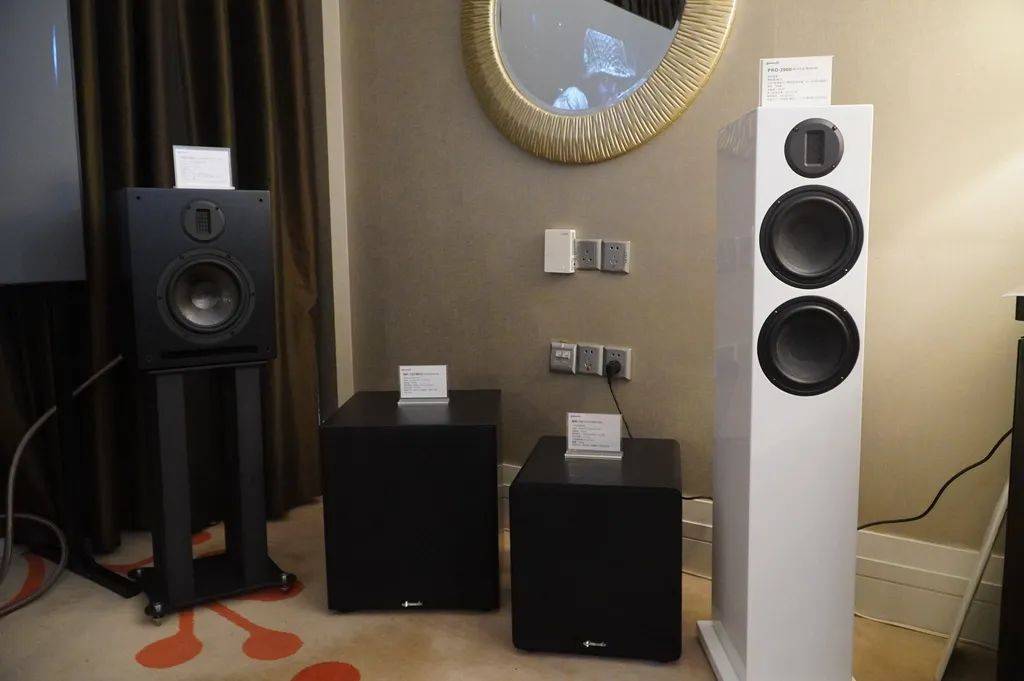 杰科杰科携旗下热门机型,蓝光播放机g5800,g5700,g5600,回音壁产品ha