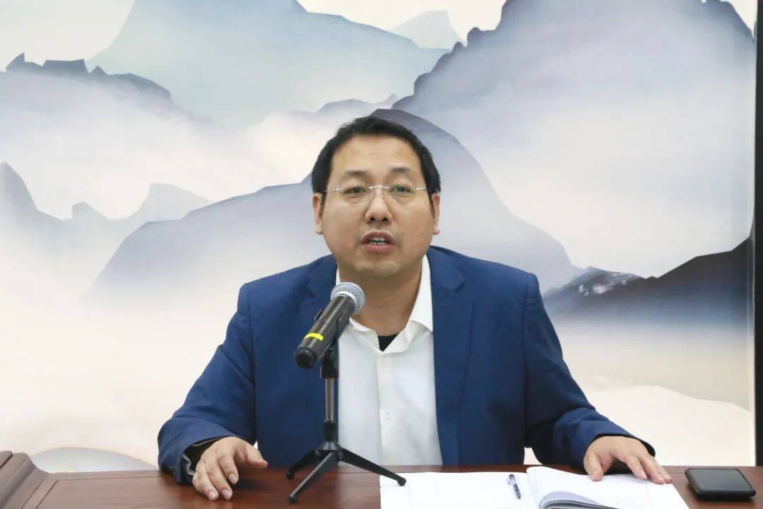 同行致远教育共赢绍兴市稽山中学与桐乡市凤鸣高级中学开展英语学科