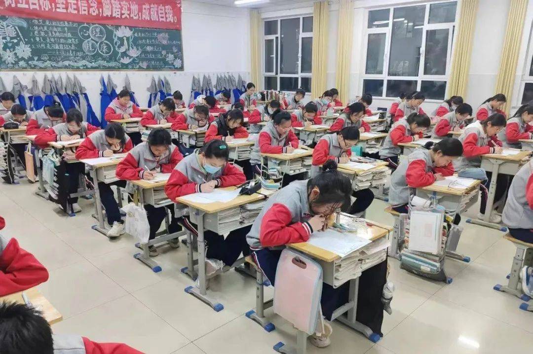 全环境立德树人数我最强算出风采莱西二中高二级部举行数学计算能力