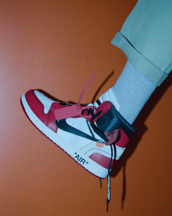 一套offwhitexniketheten现在值多少钱