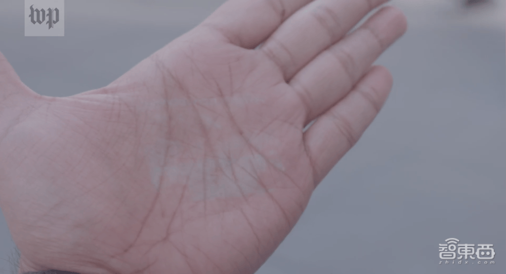 ai版iphone口碑翻车被嘲美丽废物售价超5000元又贵又难用