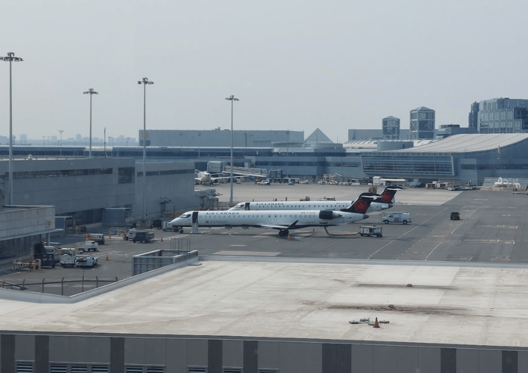 突发加拿大发布旅行禁令多伦多一趟航班紧急取消多国关闭领空宣布停飞