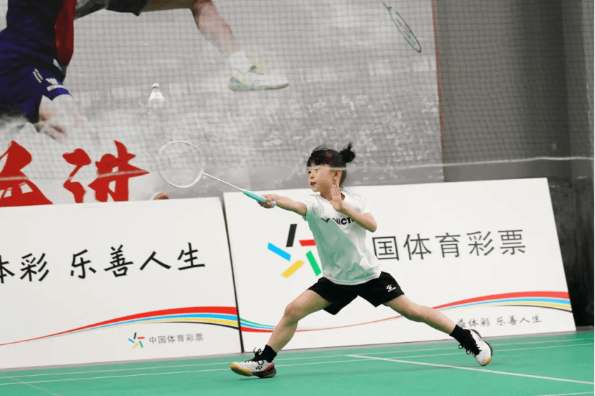 资讯浙江体彩助力青少年羽毛球运动发展