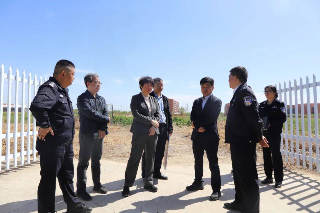 区委常委政法委书记张博到观音寺街道开展田长制巡查检查