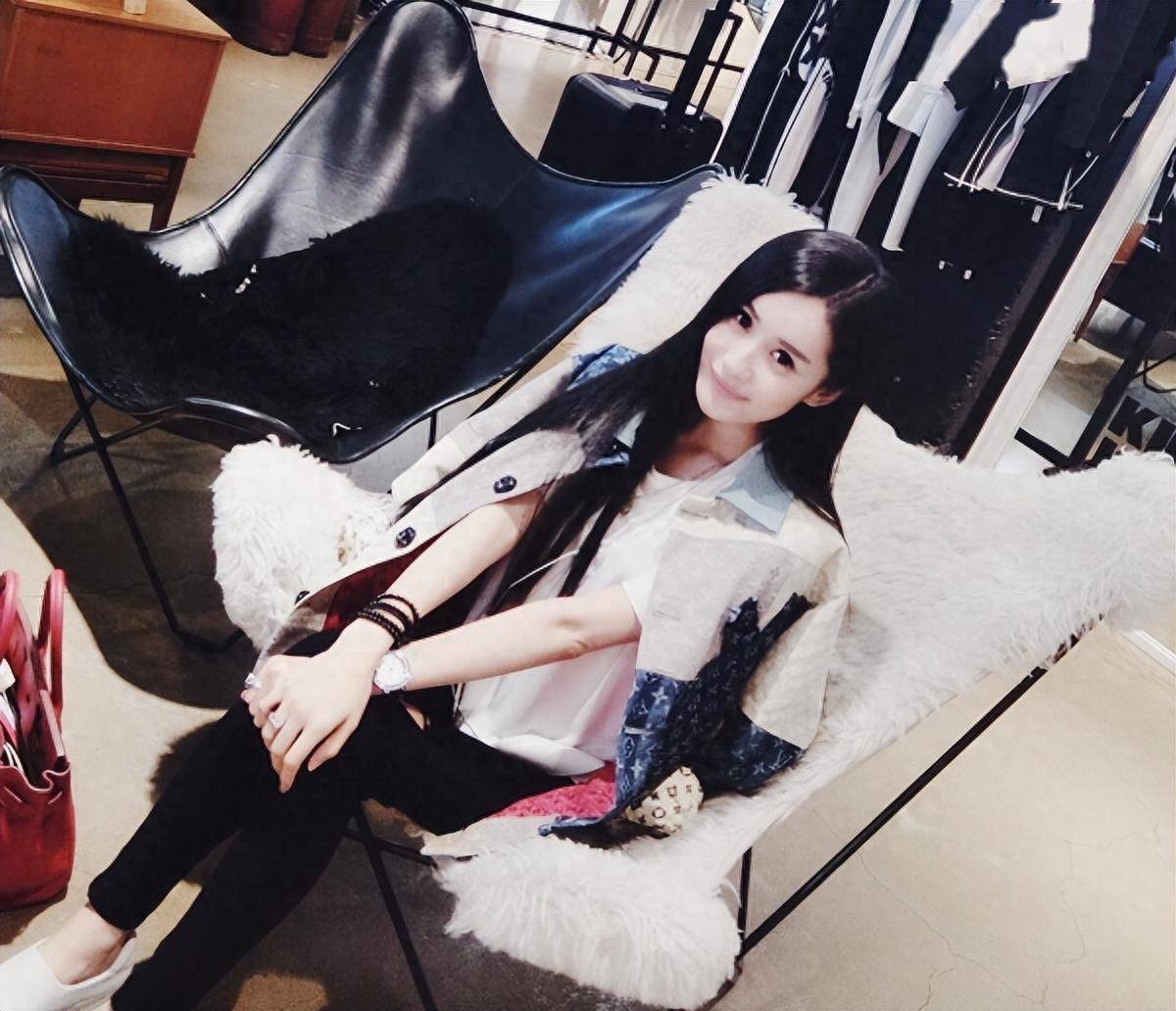 拒4000万分手费,"母凭子贵"获9亿,王思聪感叹她才是顶级玩家_韦雪