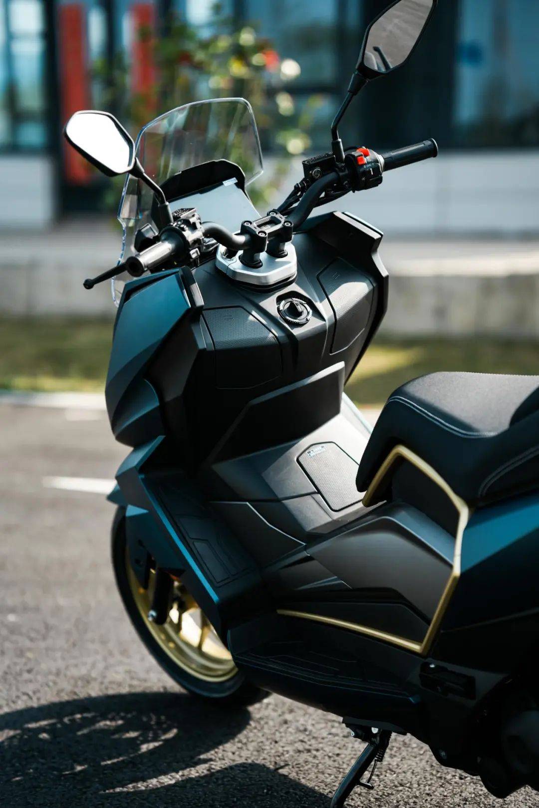 台荣全新运动踏板发布在即,250踏板新"卷王"来了_搜狐汽车_搜狐网