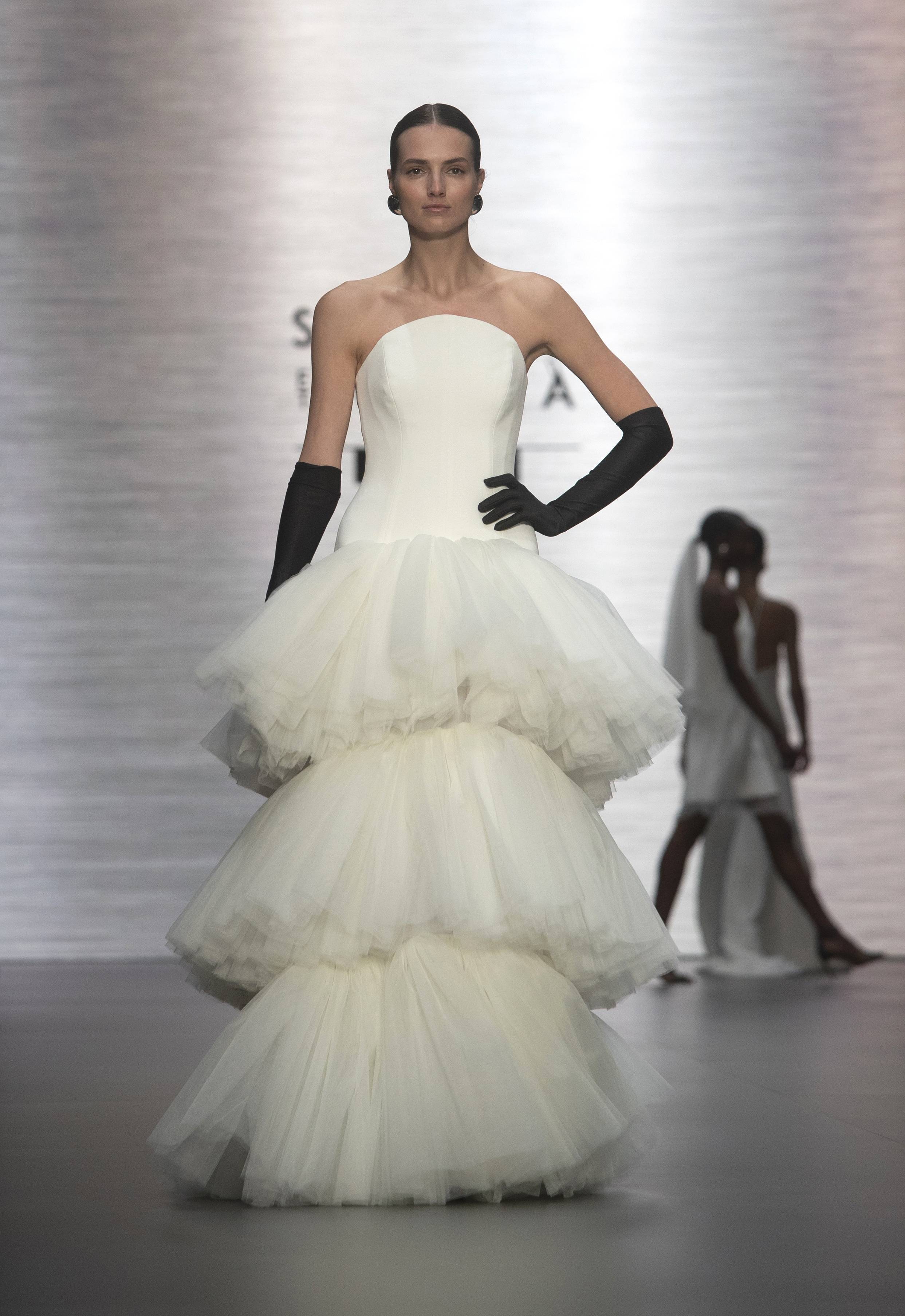 巴塞罗那婚纱时装周掠影