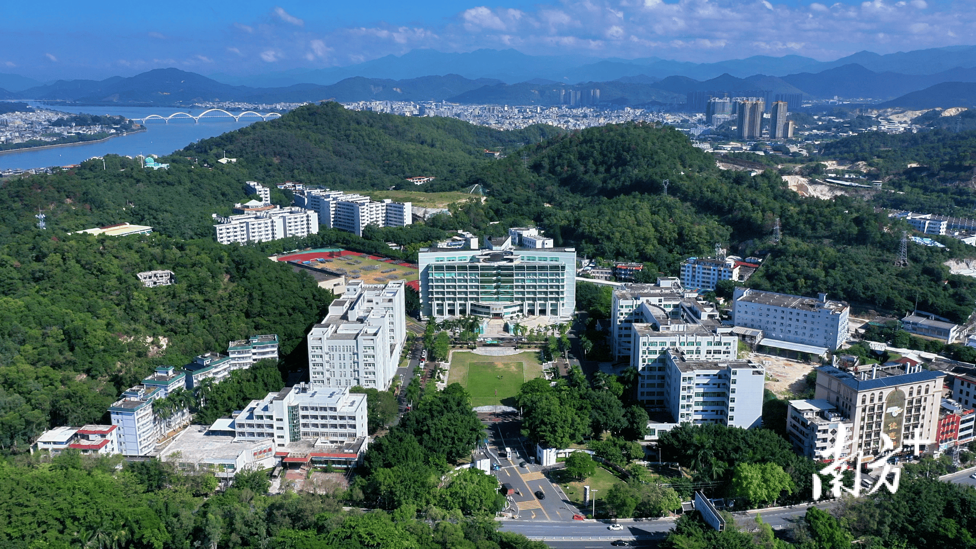 韩山师范学院潮州分院图片