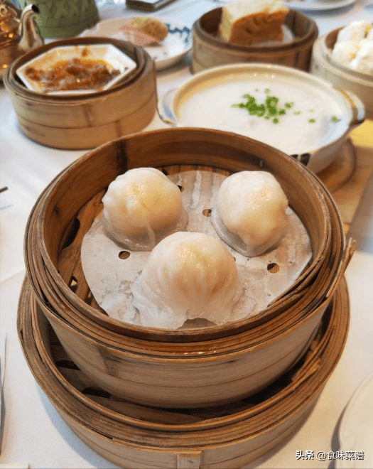 地道的广式早茶风格,30多年的历史沉淀,老一代广州人心中的美食地标