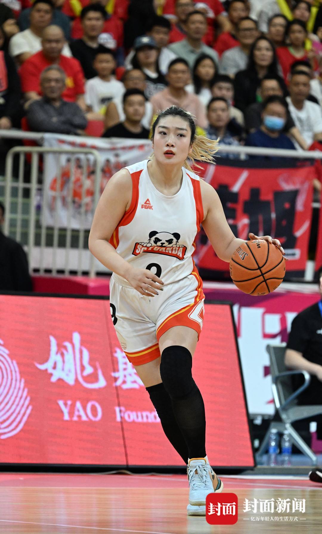 总决赛四川女篮主场战胜内蒙古 大比分扳成2:2平_比赛_贝奇_王思雨