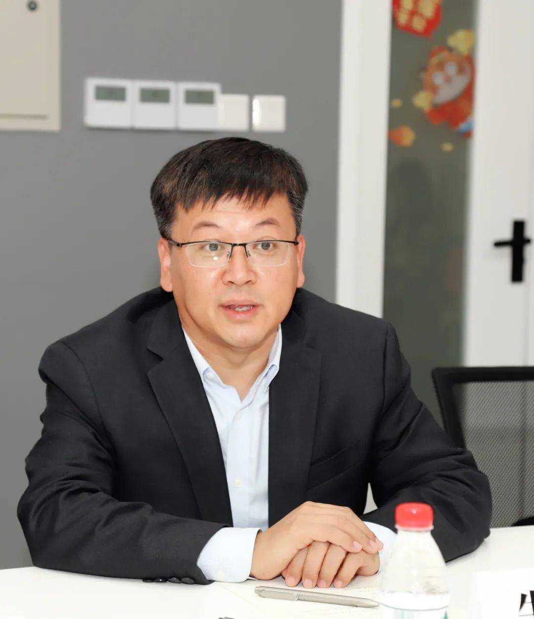 北京外国语大学国际商学院举行梁志明奖助学金捐赠仪式