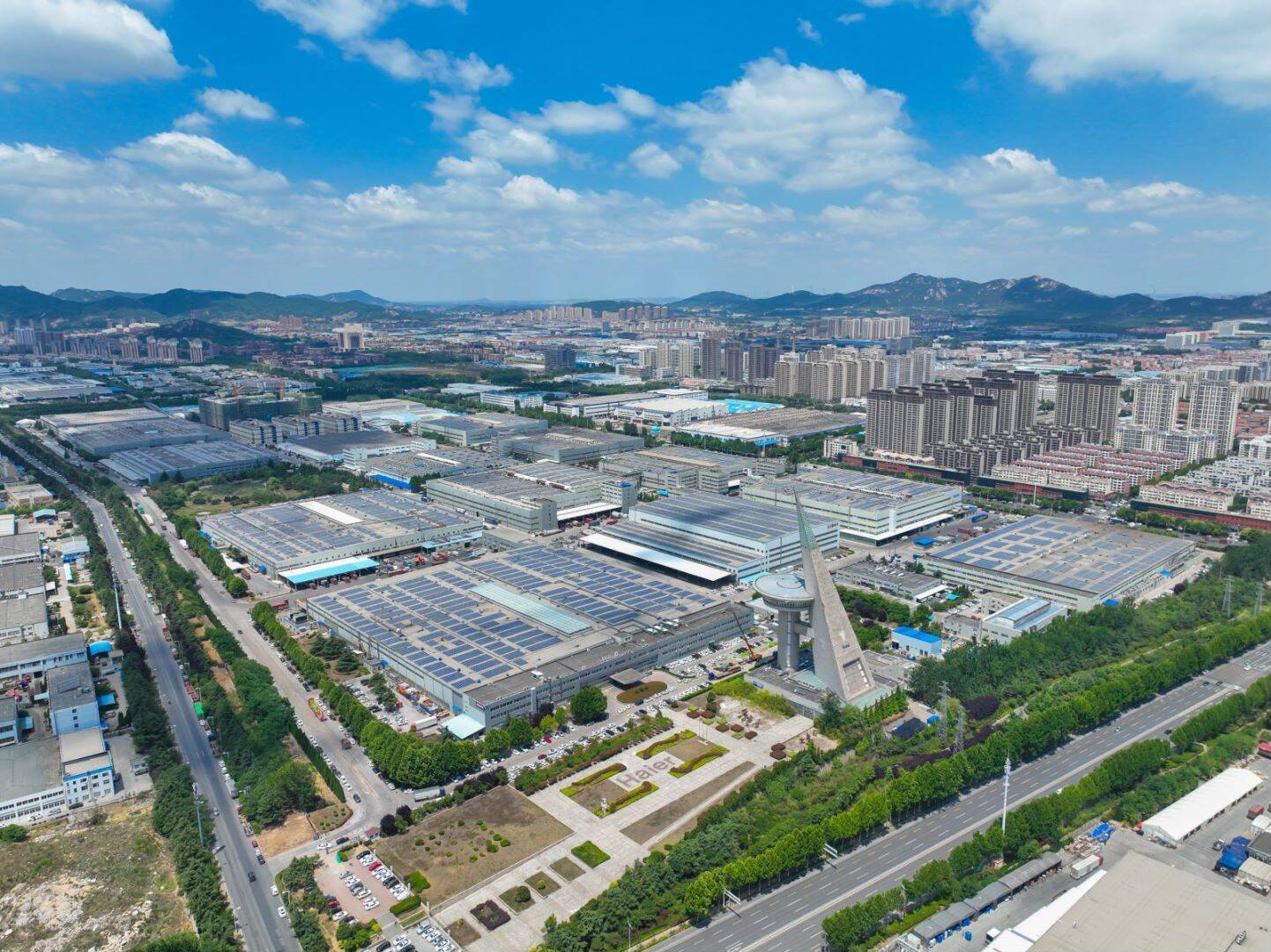 在位于青岛西海岸新区的海尔中德智慧园区,经过卡奥斯cosmoplat赋能