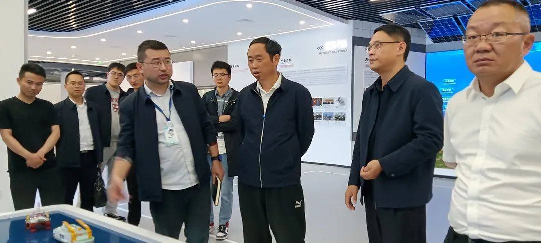 4月7—11日,沾益区委副书记,区长刘清率队到广东,重庆,四川开展招商